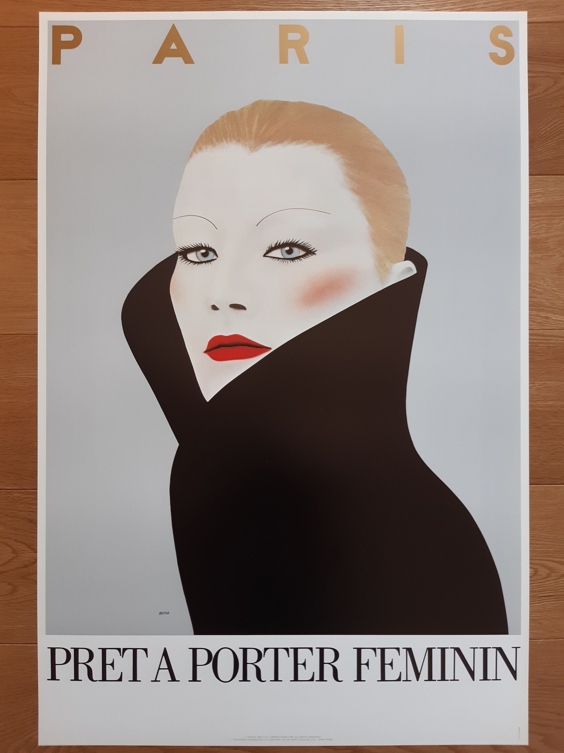 Prêt-à-porter Feminin Paris Razzia Poster – 60×90 cm