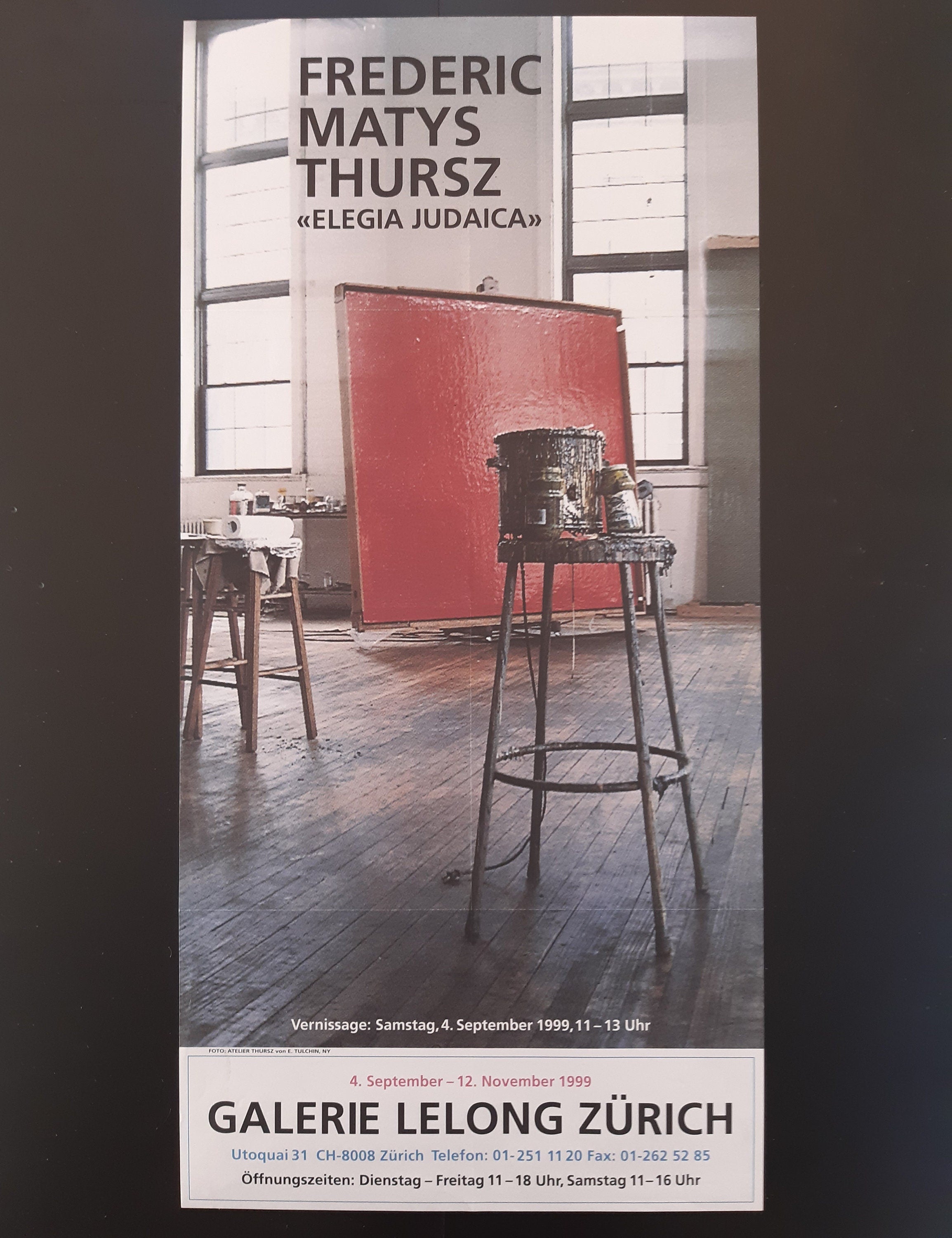 Thursz Skulptur Foto Poster gefaltet – 33×68cm