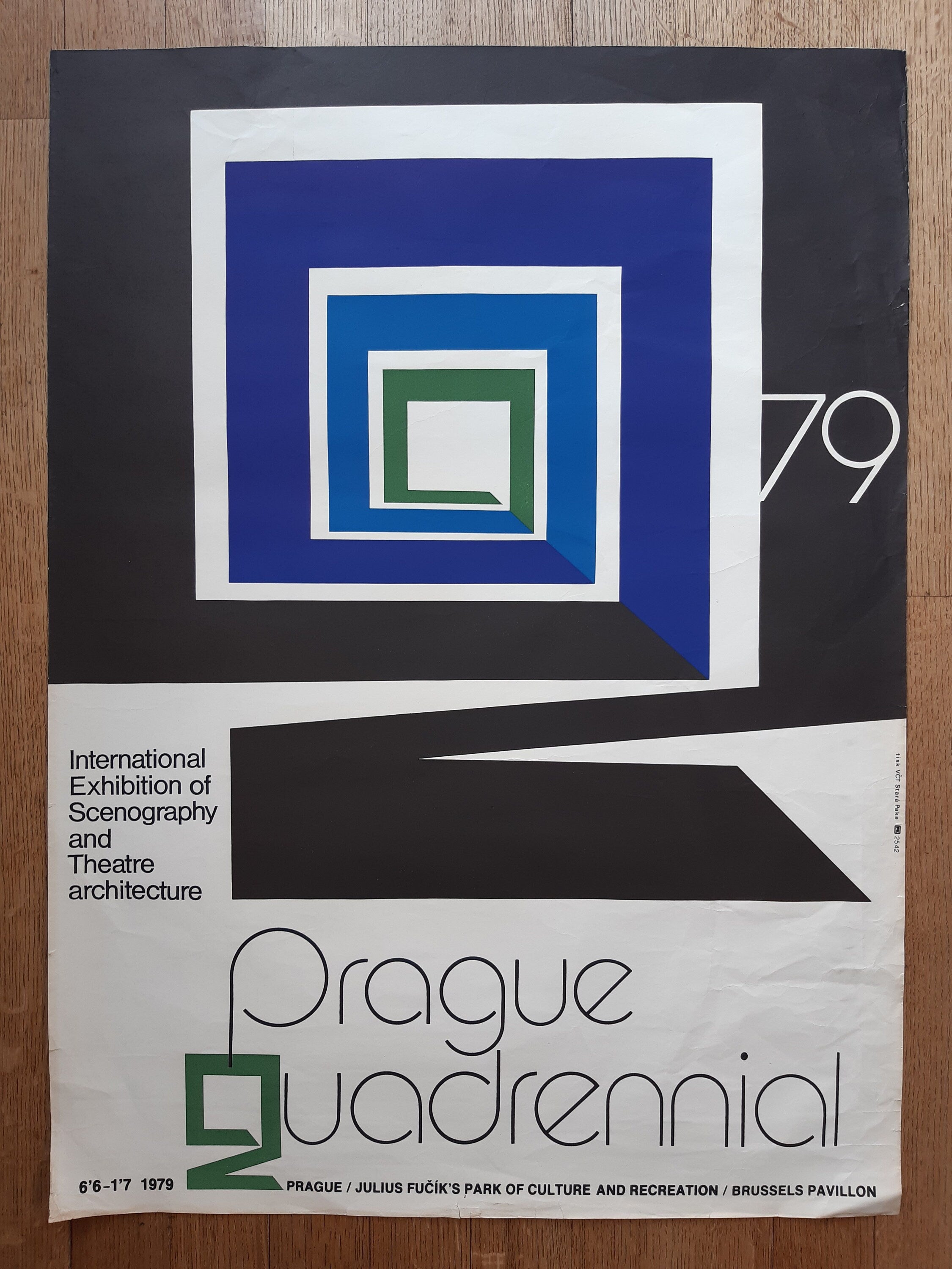 Prager Quadriennale Originalkunstposter – 71,5 cm × 97,5 cm